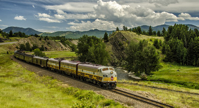 Iconic F-unit diesel locomotive CP 1401 (1958) will lead the train, powering more than 10 beautifully restored Royal Canadian Pacific heritage cars. (CNW Group/Canadian Pacific)