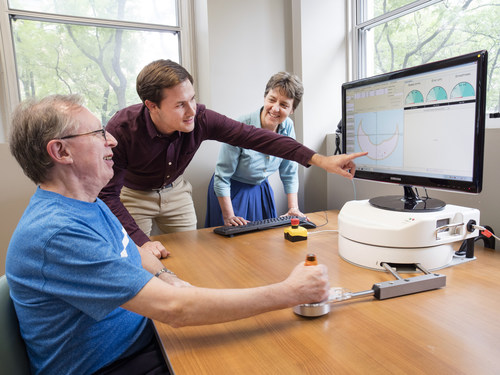 The new AGE-WELL National Innovation Hub will engage a range of stakeholders and help ensure Canadians benefit from new and emerging technologies that support healthy aging. (CNW Group/AGE-WELL Network of Centres of Excellence (NCE))