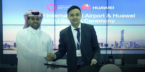 Eng. Badr Mohammed Al Meer, Chief Operating Officer at HIA (left) and Xilin Yuan, President of the Transportation Sector of Huawei's Enterprise Business Group(right)