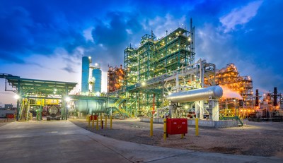 Honeywell has started commercial operations at its new manufacturing plant in Geismar, La., to meet the growing global demand for its next-generation mobile air conditioning refrigerant.