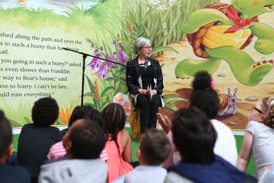 Today, McDonald’s Canada launched the Happy Meal Book or Toy program across Canada. Legendary Canadian children’s author Paulette Bourgeois and illustrator Brenda Clark joined students from Market Lane Public School to listen to a live reading of Hurry Up Franklin, which is the first book offered as part of the program. (CNW Group/McDonald's Canada)