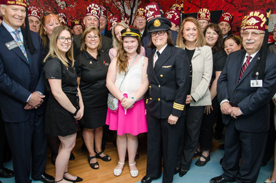 Ribbon cutting for the opening of the Air Canada Foundation's Patient Lounge at Shriners  Hospitals for Children -Canada with members of the Shriners Board of Directors, members of the Air Canada Foundation Board of Directors and Brittany Janes, a patient who flies on Air Canada wings. (CNW Group/Shriners Hospitals For Children)