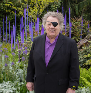 Chihuly Garden and Glass Announces $10,000 Scholarship Award to Commemorate Fifth Anniversary