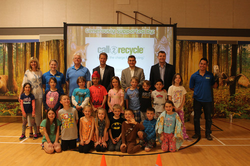 The Honourable Cathy Cox, Minister of Sustainable Development, joined Call2Recycle Canada, Inc. for an Earth Rangers School Assembly Program at Emerson Elementary School on May 19, 2017. Students learned about the importance of protecting biodiversity and diverting batteries from Manitoba's landfills. (CNW Group/Call2Recycle)