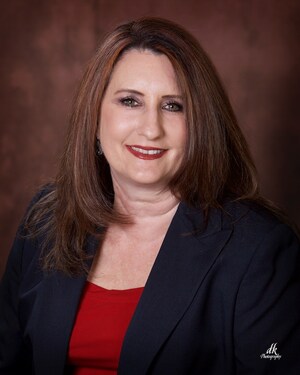 Texas Auctioneers Association Inducts First Woman Into Hall of Fame