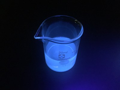 Silicon quantum dot under UV light