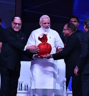Essel Group Celebrates 90 Years in Business with India's President Pranab Mukherjee &amp; Prime Minister Narendra Modi