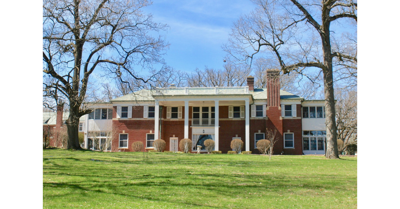 National Real Estate Auction Firm, Fine & Company To Auction Historic  Questend, Ottawa, Illinois 56 Acre Estate Built for Henry Thornton VP -  Treasurer Ottawa Silica