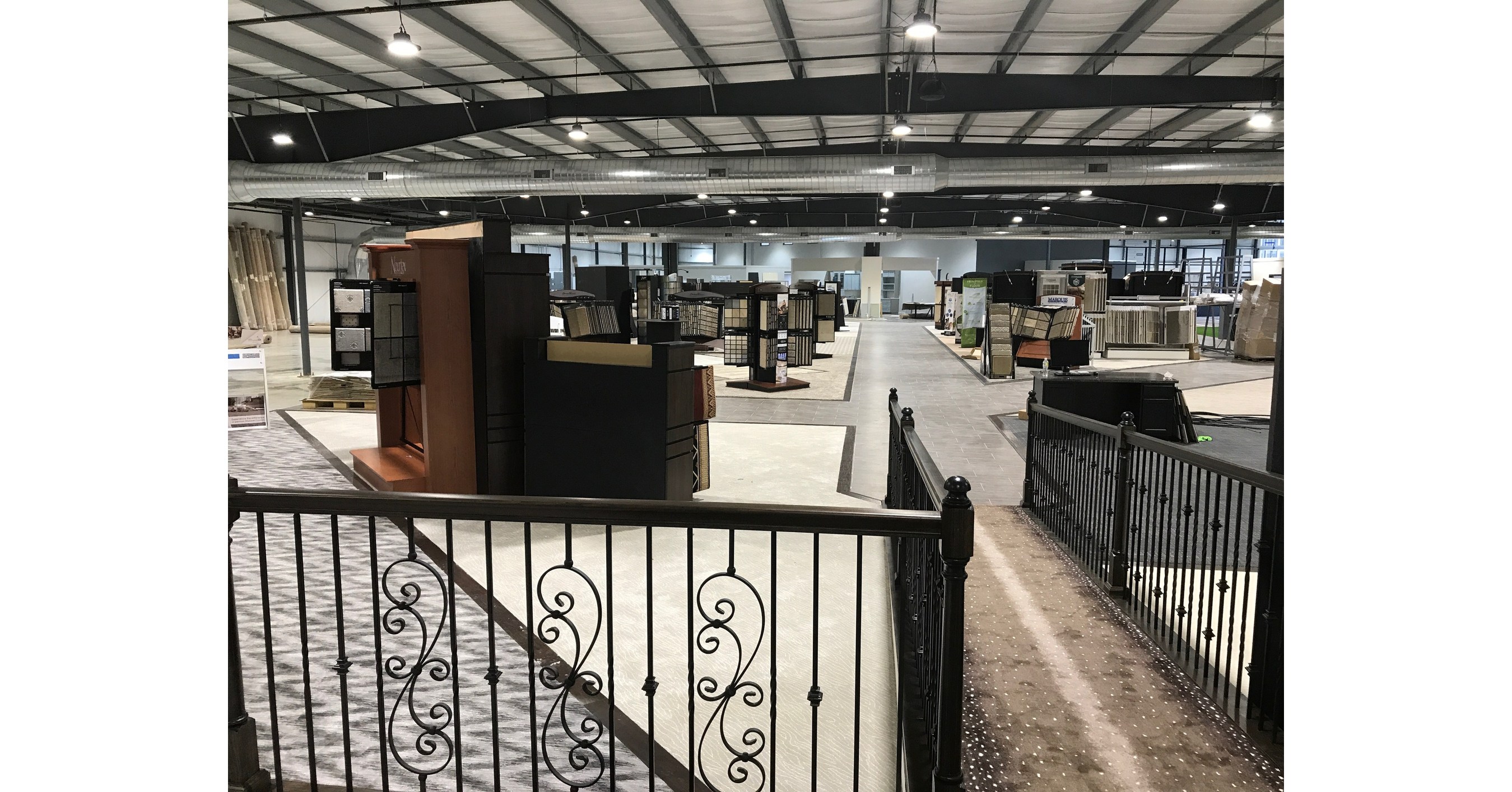 LocallyOwned Home Design Superstore Opens in Medina