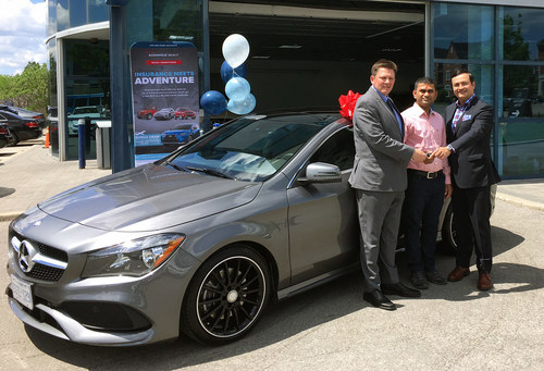 Chirag Patel (centre) of North York receives the keys to a 2017 Mercedes Benz CLA as a winner in the Select Sweepstakes. Presenting the car keys are Patel’s insurance broker, Paul Rai (right) of Rai Grant Insurance Brokers and Jeff Patterson of Economical Select. (CNW Group/Economical Insurance)