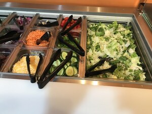 Better Choices at Restaurants Start with Being Salad-Smart