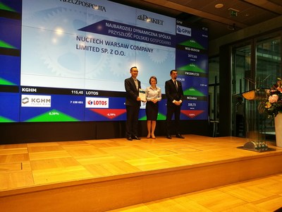 Bian Xiaohao the General Manager of Nuctech Warsaw accepting the award