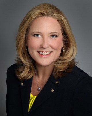 New Book Offers Proof of Priceless Bond That Exists Between Fathers and Daughters  Image