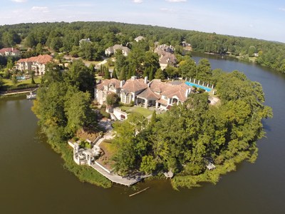 AUCTION: Luxury Lakefront Estate in Hoover, AL Selling at or above $995,000 (recently sold for over $2.1 million) June 22nd at 11:00 a.m.