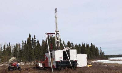 Drill rig setting up on the Georgia Lake lithium property. (CNW Group/Rock Tech Lithium Inc.)