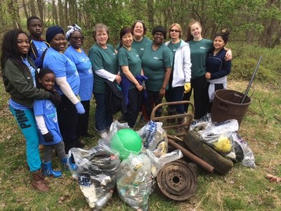 DaVita teammates in Queens, NY participate in an Earth Day Village Service Day.