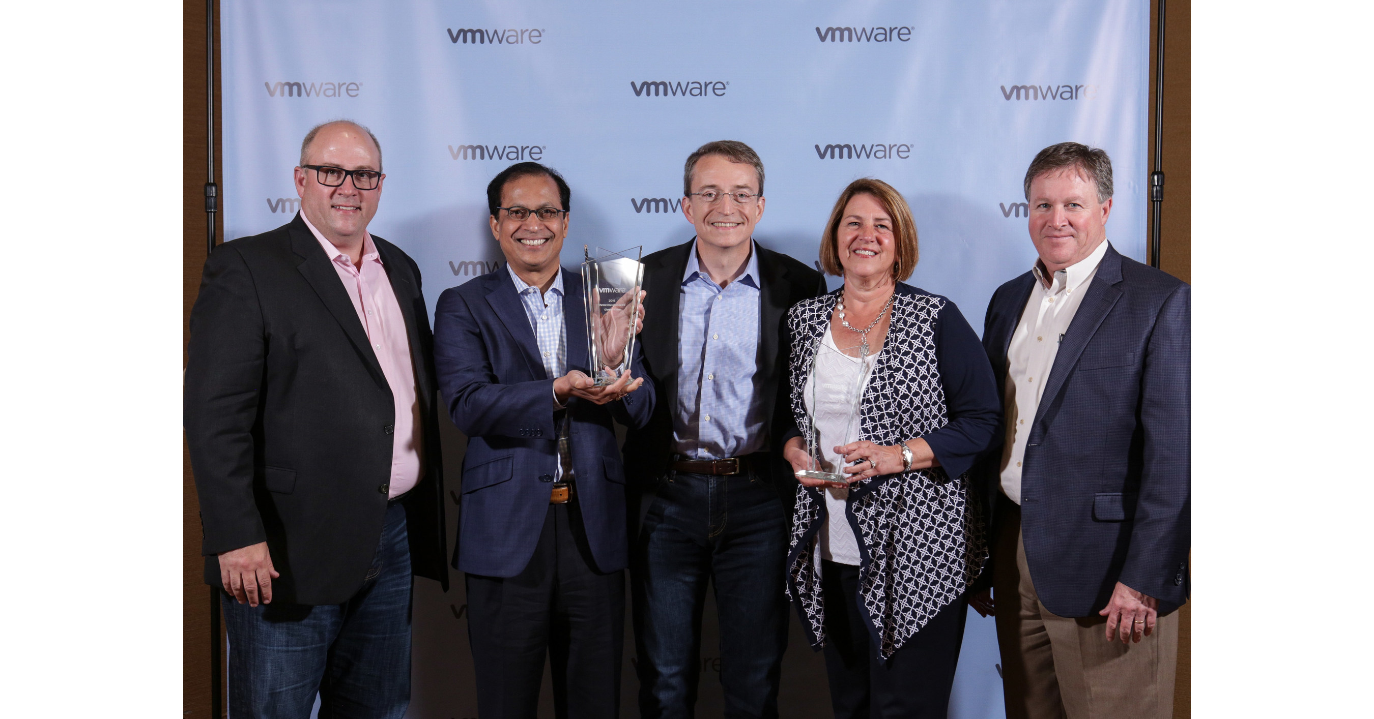 IBM Wins VMware Innovation Award as Global Systems Outsourcer