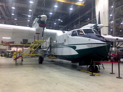 Just before Flight Test (CNW Group/Cascade Aerospace Inc.)