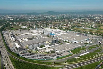 BMW 530e to be built at Magna’s facility in Graz, Austria (CNW Group/Magna International of America Inc.)