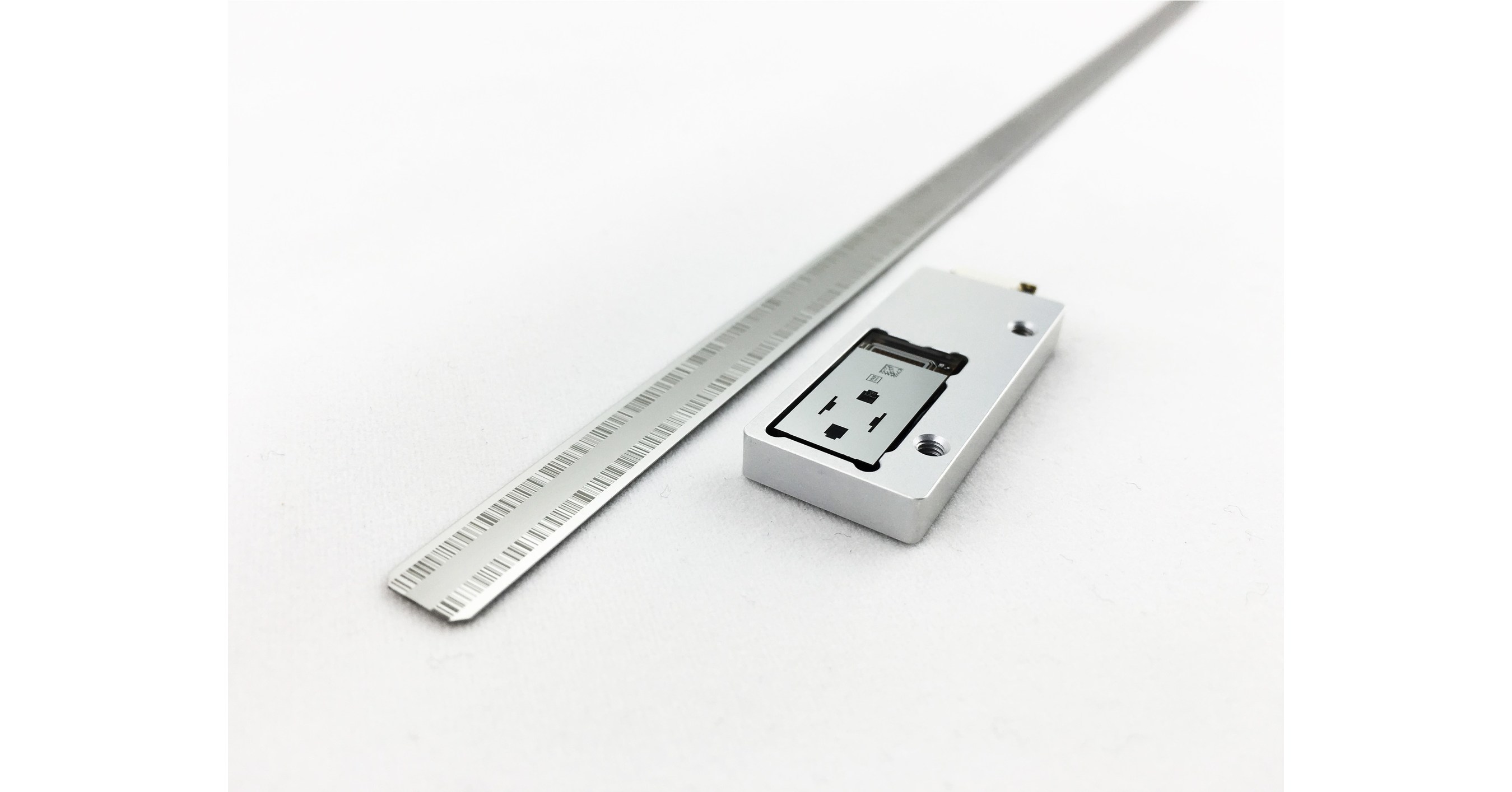 NUMERIK JENA Develops Two New Absolute Linear Encoders With Small Size