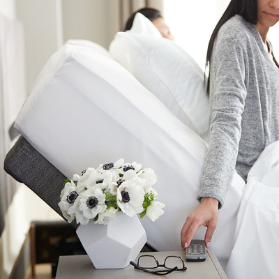 The Lineal complements the Saatva family of brands, including the Saatva innerspring, the Loom & Leaf memory foam mattress, the 100% natural latex Zenhaven mattress and is compatible with any mattress that fits an adjustable base.