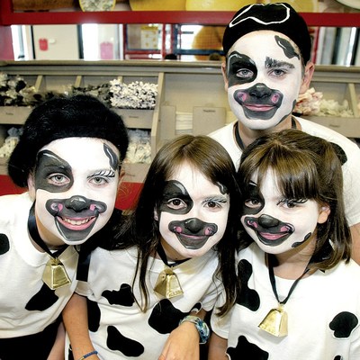 Customers who dress like a cow will receive a free entree of their choice, and children will receive a free Kid's Meal.