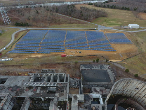 A new 1MW solar power farm sits on the site of the never operational Phipps Bend nuclear power plant. Credit: United Renewable Energy