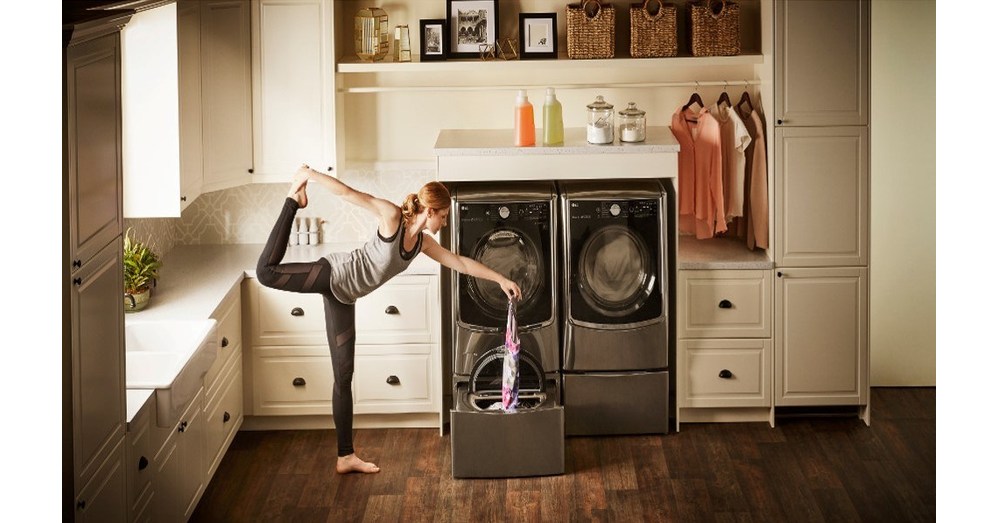 Debate divides people over where a washing machine should go in a house, indy100