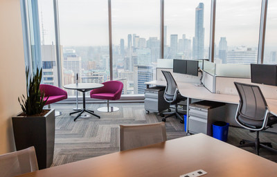 The new space welcomed EY people with floor-to-ceiling windows, sit-to-stand desks and six different workspaces to choose from – all designed to be flexible, fluid and focused on how people work best. (CNW Group/EY (Ernst & Young))
