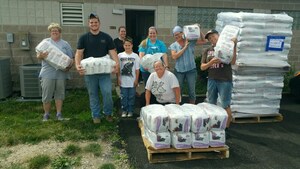 Tons of Love for Animals in Need: American Humane and Chicken Soup for the Soul Pet Food Deliver 6,457 Pounds of Food and Love to the Fort Defiance Humane Society