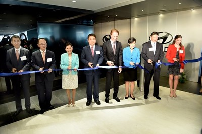 Hyundai Ribbon Cutting Ceremony to Celebrate the Opening of the New Hyundai DC Office