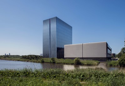 Equinix's new AM4 International Business Exchange™ (IBX®) data center in Amsterdam at its Science Park campus officially opens on July 5. The $113M vertical structure sits adjacent to AM3 and supports the increasing demand for interconnection capacity to accelerate business performance.