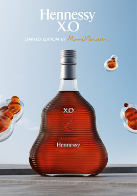 Hennessy, the world’s best-selling Cognac, unveils the Hennessy X.O 2017 limited edition bottle by world-renowned designer Marc Newson.