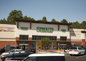 Hillphoenix® Installs First CO2 Ejector System in North America At Sprouts Farmers Market®