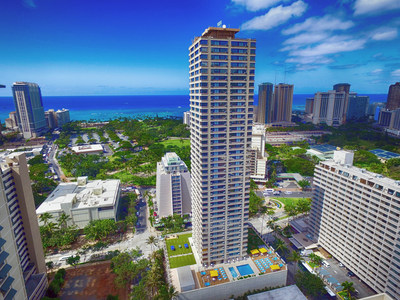 Standing 44 stories tall with 596 guest rooms, the new Holiday Inn Express Waikiki hotel is the largest Holiday Inn Express property in the Americas.