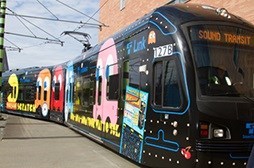 Washington Lottery PAC-MAN® Train Wrap (CNW Group/Pollard Banknote Limited)