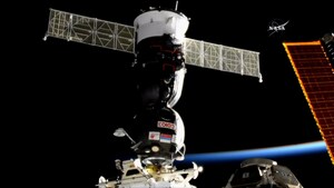 NASA's Randy Bresnik, Crewmates Arrive at International Space Station
