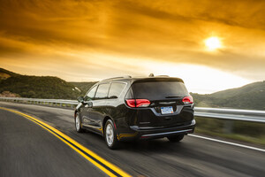 All-new 2017 Chrysler Pacifica Earns Altair Enlighten Award for Achievements in Weight Reduction