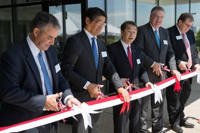 Ralph Taylor (CEO, SAI), Naoki Ito (Consulate-General of Japan in Chicago), Hisashi Ietsugu (Sysmex Corporation in Japan, CEO), Steve Lentz (Mundelein Mayor), John Kershaw (Chairman, SAI)--Image: From Left to Right, SRA expansion celebration - ribbon cutting