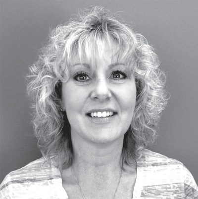 Lisa Desjardine, Client Service Representative, Pressed Metal Products (CNW Group/Rideau Inc.)