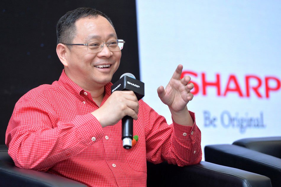 Dr. Luo Zhongsheng CEO of SHARP/InFocus Mobile