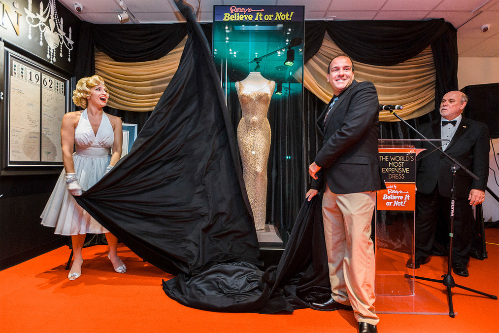 Dress Monroe wore to announce DiMaggio split to be auctioned