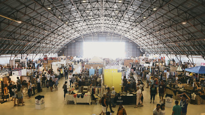 The Unique LA Summer Market takes place in the iconic Barker Hangar at the Santa Monica airport.