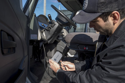 Installation of the ELD-compliant vehicle gateway takes less than 15 minutes.