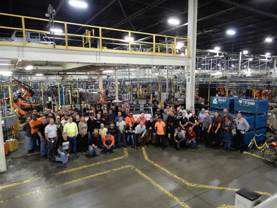 KTPO Team Celebrate production of 2 million Jeep Wranglers body-in-white (CNW Group/KUKA Systems North America LLC)