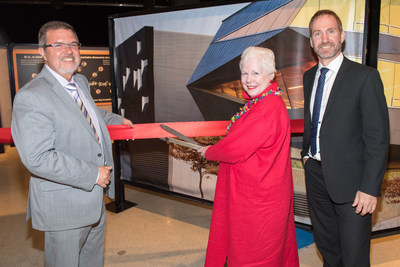 It's official! The Power of Ideas exhibition is open at the Ontario Science Centre until August 31, 2017. Maurice Bitran, CEO and Chief Science Officer, Ontario Science Centre; The Honourable Elizabeth Dowdeswell, Lieutenant Governor of Ontario; and Greg Dick, Director of Educational Outreach, Perimeter Institute, opened the joint Science Centre-Perimeter Institute travelling exhibition, which is making its way across the country in honour of the sesquicentennial, in Toronto earlier today. (CNW Group/Ontario Science Centre)