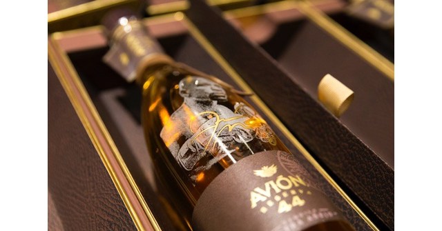 Tequila Avión Celebrates Floyd Mayweather Jr. With Limited Edition ...