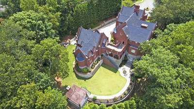Inspired by centuries-old castles and manors throughout Europe, this luxurious home will be sold at a live auction on September 9, 2017. The property is located in Marietta, Georgia, within the upscale East Cobb area (just 25 minutes from Atlanta). Luxury real estate auction house Platinum Luxury Auctions is managing the sale in cooperation with Coldwell Banker Residential Brokerage in Buckhead, Georgia. Learn more at GeorgiaLuxuryAuction.com.
