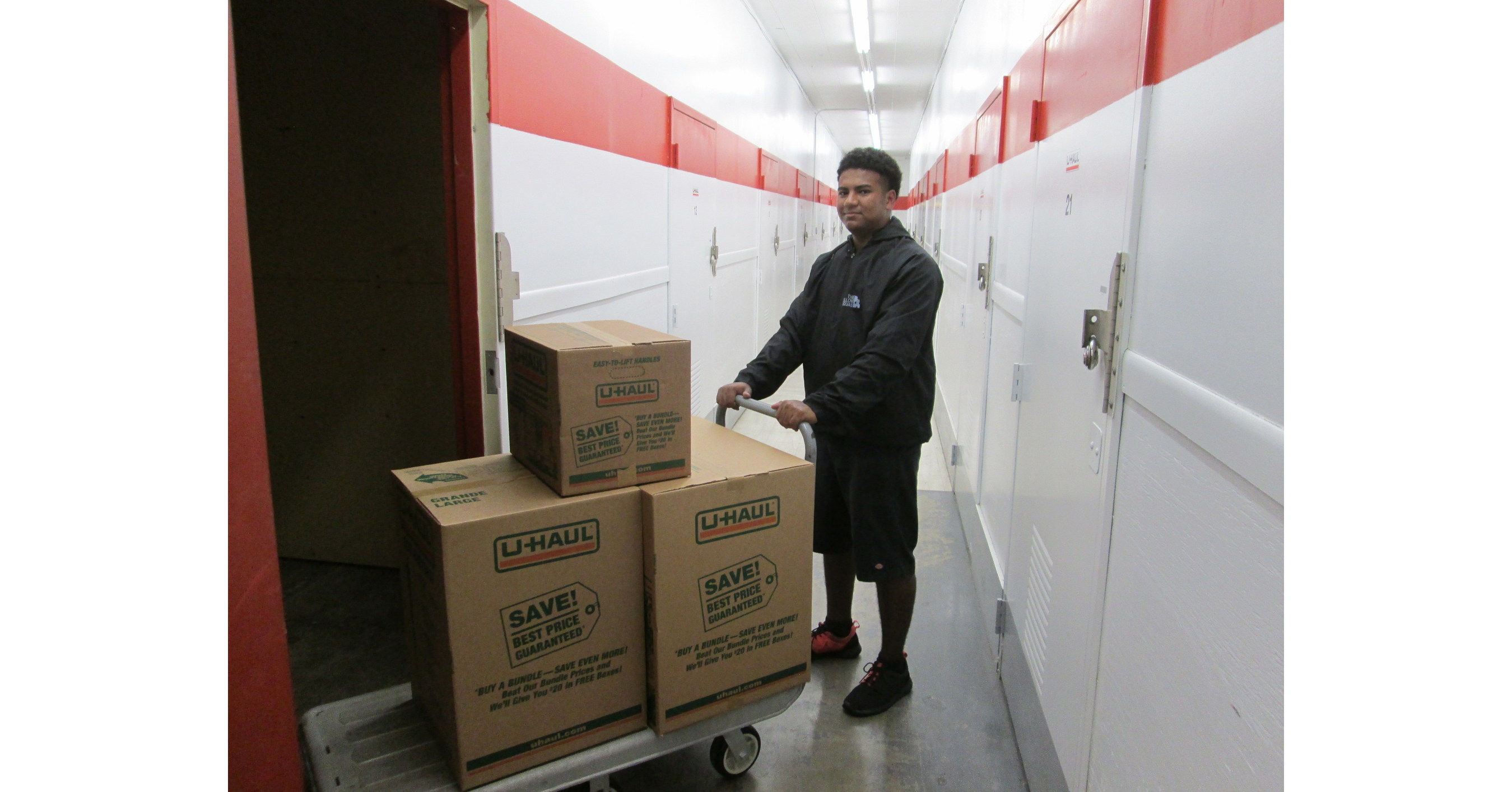 UHaul Offers 30 Days Free SelfStorage as Hurricane Harvey Approaches