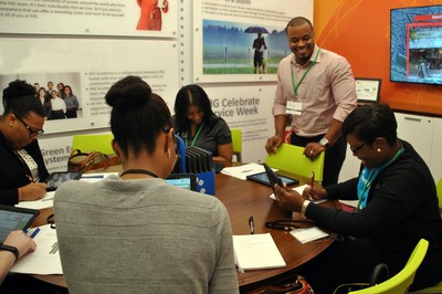 Community Development professional Jamal Cornelious conducts a recent budgeting workshop, one of many free opportunities offered through the Delta Community Financial Education Center.